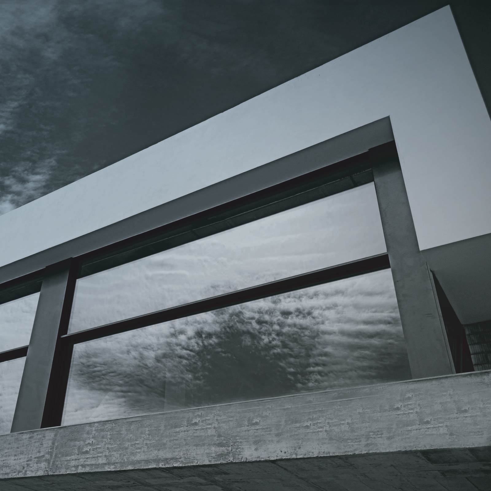 RCN Aluminium EXP-G vertically opening guillotine window